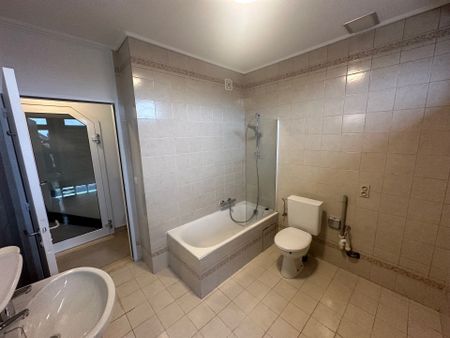 Duplex-appartement met 3 slaapkamers aan de stadsring - Foto 3