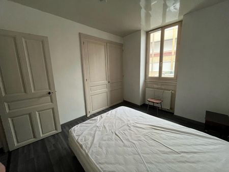 A LOUER - APPARTEMENT T2 - ROANNE - Photo 2