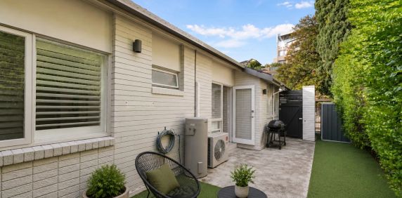 Stylishly Renovated Living in a Premier Abbotsford Setting - Photo 2