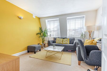 2 Bed Flat, Dalling Road, W6 - Photo 2