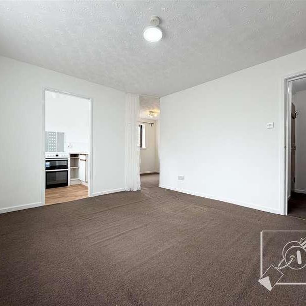 Winston Close, DA9 - Photo 1