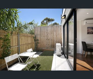 G08/1 Wimport Street, Heidelberg, Vic 3084 - Photo 2