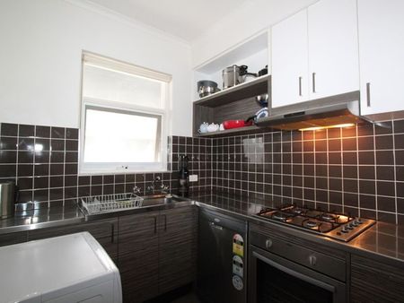 2 BEDROOM APARTMENT IN THE MIDDLE OF THE ACTION! - Photo 2