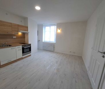 Pronájem bytu 1+1 36 m² - Photo 1