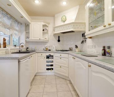 2 bedroom detached bungalow to rent - Photo 6