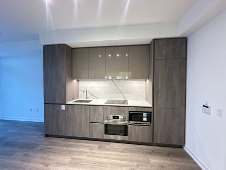 For Lease - 8 Interchange Way Unit# 3903, Vaughan, Ontario - Photo 4