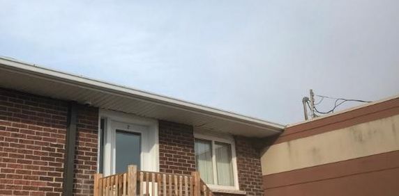 2.5 meublé/ Ste Hyacinthe/ AVRIL 2025-725 $ tout inclus - Photo 2