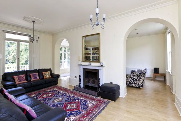 Hampton Court Road, East Molesey, KT8 - Photo 1