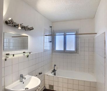 Location Appartement 4 pièces 71m² ANGERS 49000 - Photo 4