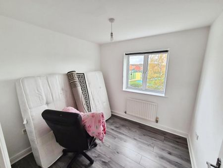 2 bedroom apartment to rent - Photo 5