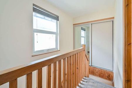 Mayeswood Road, Lee, SE12 - Photo 3