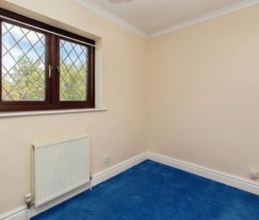 2 bedroom semi-detached house to rent - Photo 4