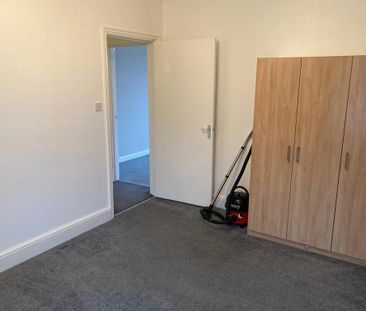 3 bedroom maisonette to rent - Photo 1