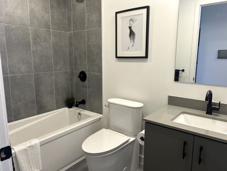 For Lease - 4878 Powers Common Unit# 118, Burlington, Ontario - Photo 3
