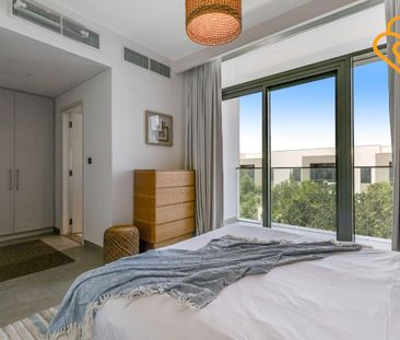 Arabian Ranches 3 Luxury 3 bed Ruba Walk to pool - Photo 1