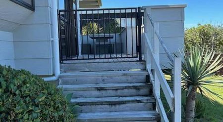 Omaha Beach Cutie - Photo 5