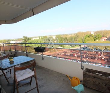 Location Appartement 5 pièces 98m² - Photo 6