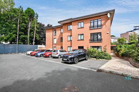 Apt 5, 39 Dundela Crescent, Belfast, BT4 3BN - Photo 2