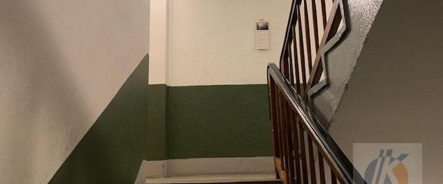 EINE WOHNUNG ZUM WOHLFÜHLEN! Tolle 3-RWE in idyllischer Lage mit Gemeinschaftsgarten zu vermiet. - Photo 1