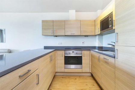 2 bedroom flat to rent - Photo 3