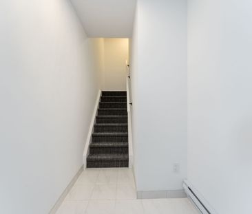 For Lease - 30 Ed Clark Gardens Unit# 2, Toronto, Ontario - Photo 4