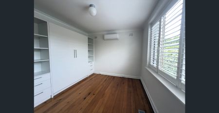 Private Ground-Floor Living with Exceptional Outdoor Space - Photo 3