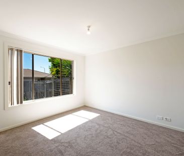 One Bedroom Townhouse With Low Maintenance Courtyard - Photo 6