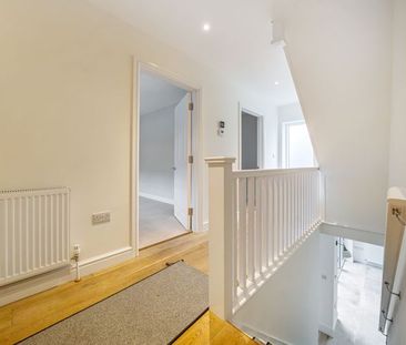 St Christophers Road, Haslemere, Surrey, GU27 - Photo 6