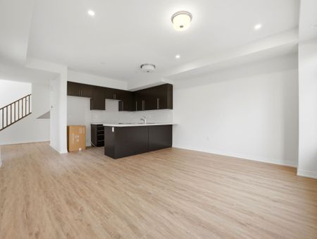 For Lease - 313 Conklin Road Unit# 48, Brantford, Ontario - Photo 2