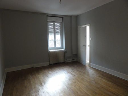 Location Appartement 2 pièces 55m² LE CREUSOT 71200 - Photo 5