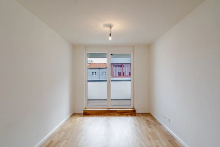 Einziehen und wohlfühlen – 3 Zimmer mit Balkon und Tiefgaragenparkplatz - Photo 4