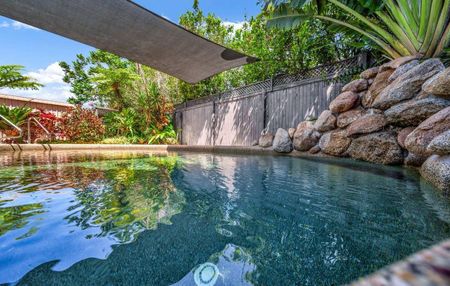 Luxurious Lifestyle Living | SHED & SWIMMING POOL - Photo 4