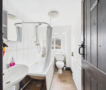 2 bedroom terraced house to rent - Photo 5