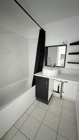 Location Appartement 2 pièces 45m² LENS 62300 - Photo 4