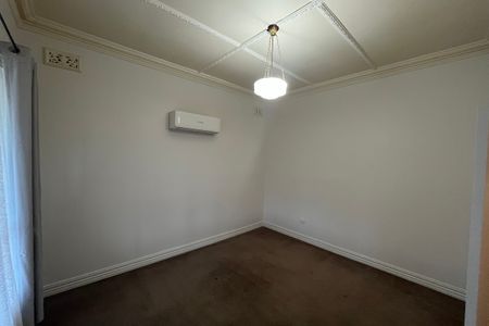 BEAUTIFUL 3 BEDROOM HOME! - Photo 4