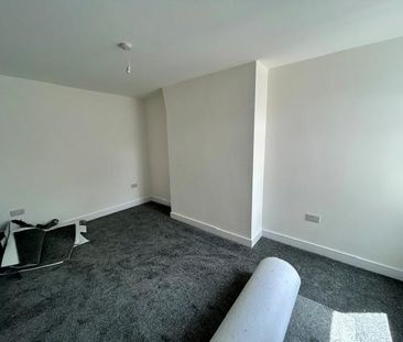 3 bedroom apartment to rent - Photo 5
