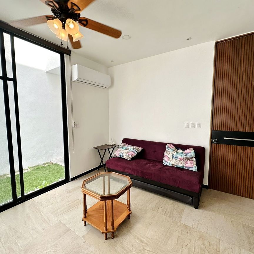 Townhouse amueblado, con PANELES SOLARES y piscina. - Photo 1