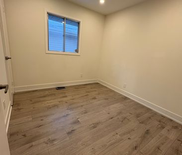 For Lease - 3 Highcroft Road, Barrie, Ontario - Photo 5