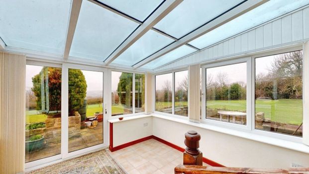 2 bedroom Bungalow To Let Total Size: 1078 SQ FT - Photo 1