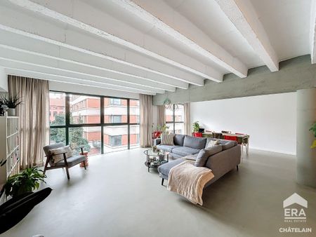 BRUSSEL - PRACHTIGE LOFT MET 2 SLAAPKAMERS + PARKING - Photo 2