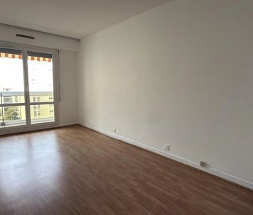 Appartement T3 2 chambres entièrement rénové, garage, cave - Photo 4
