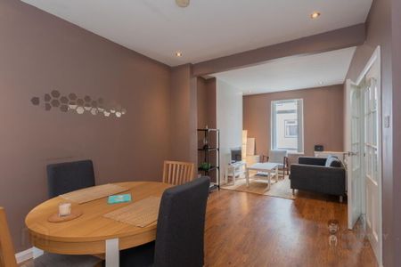Room 2, 28 Rutherglen Street, Belfast, BT13 3LS - Photo 3