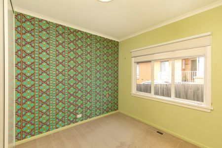 81 Heathfield Rise, Box Hill North VIC 3129 - House For Rent | Domain - Photo 3
