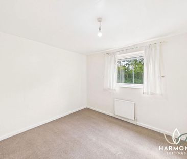 3 bedroom end of terrace house to rent - Photo 4