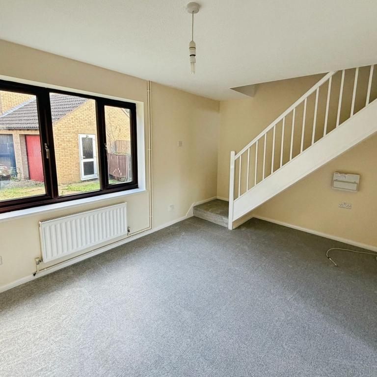 2 bedroom semi-detached house to rent - Photo 1