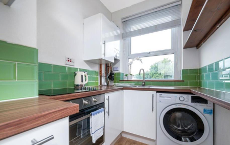 2 bedroom apartment to rent - Photo 5