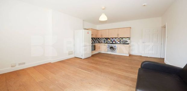 Rutland Park, London, NW2 - Photo 1