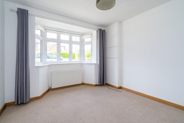 3 bedroom detached bungalow to rent - Photo 1