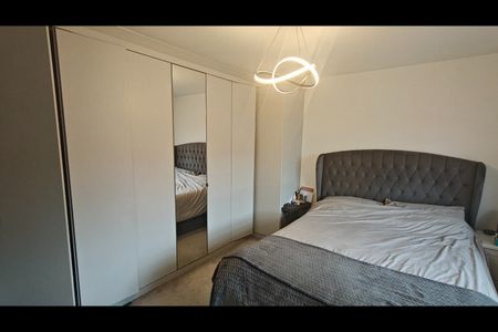 3 Bed Detached House, Lavender Close, LE7 - Photo 5