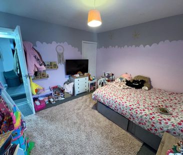 2 bed Terraced - To Let - Photo 3